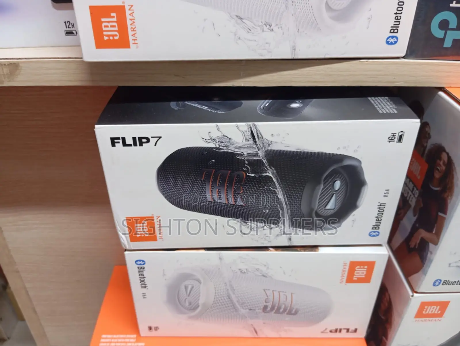 JBL Flip 7 - Portable Waterproof and Drop-Proof Speaker