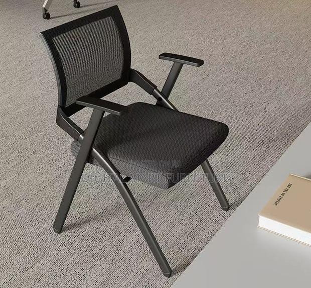 Armed Foldable Black Travel Chair - thumbnail 10