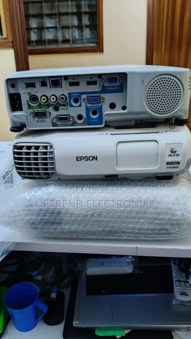 Epson Projector – 3,300 Lumens + Hdmi | Super Bright | Nairobi - main view