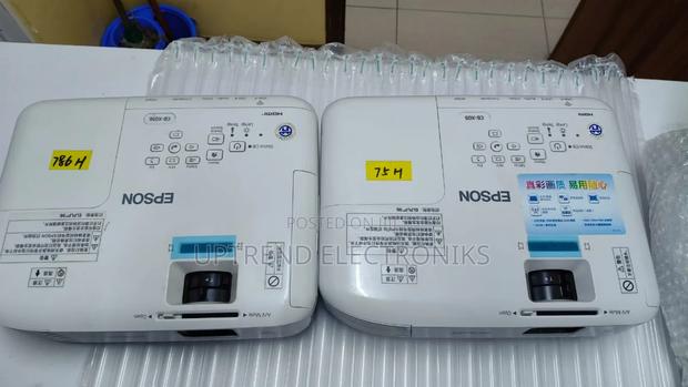 Epson Projector – 3,300 Lumens + Hdmi | Super Bright | Nairobi - thumbnail 4