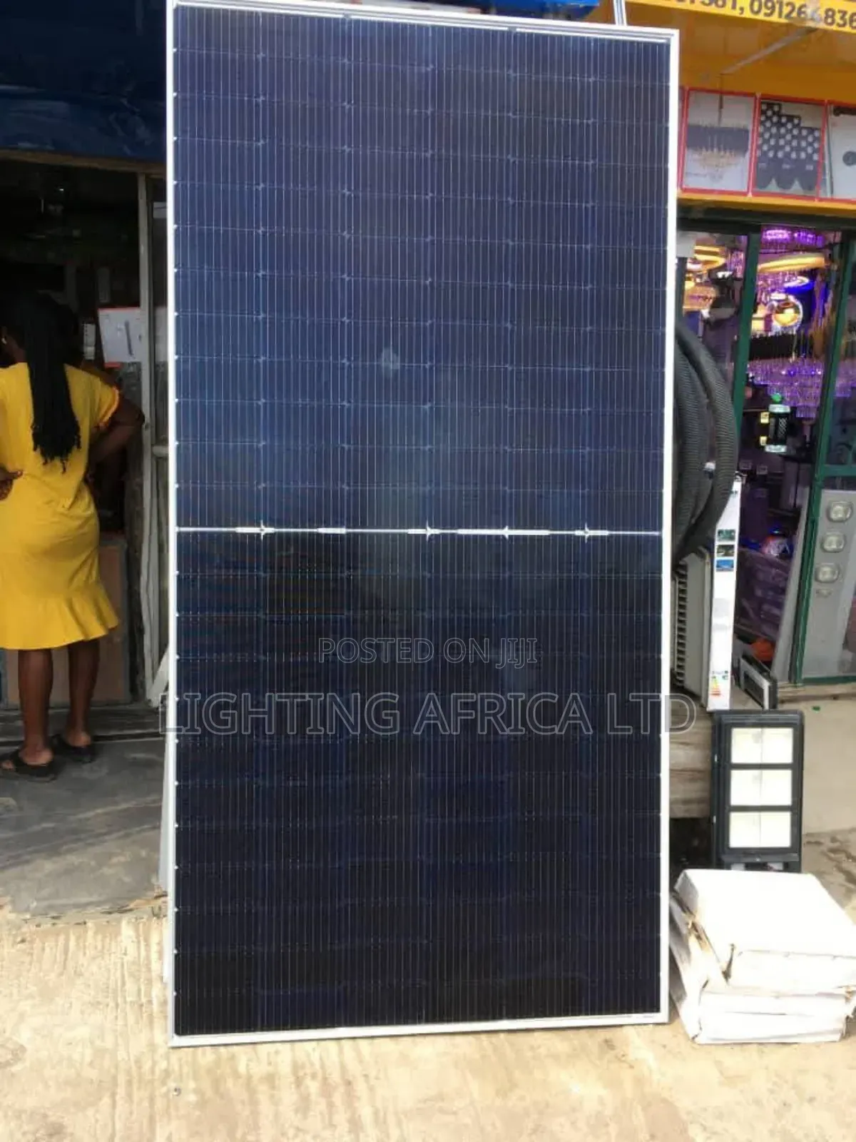 Jinko 550 Watts Monocrystalline Solar Panels