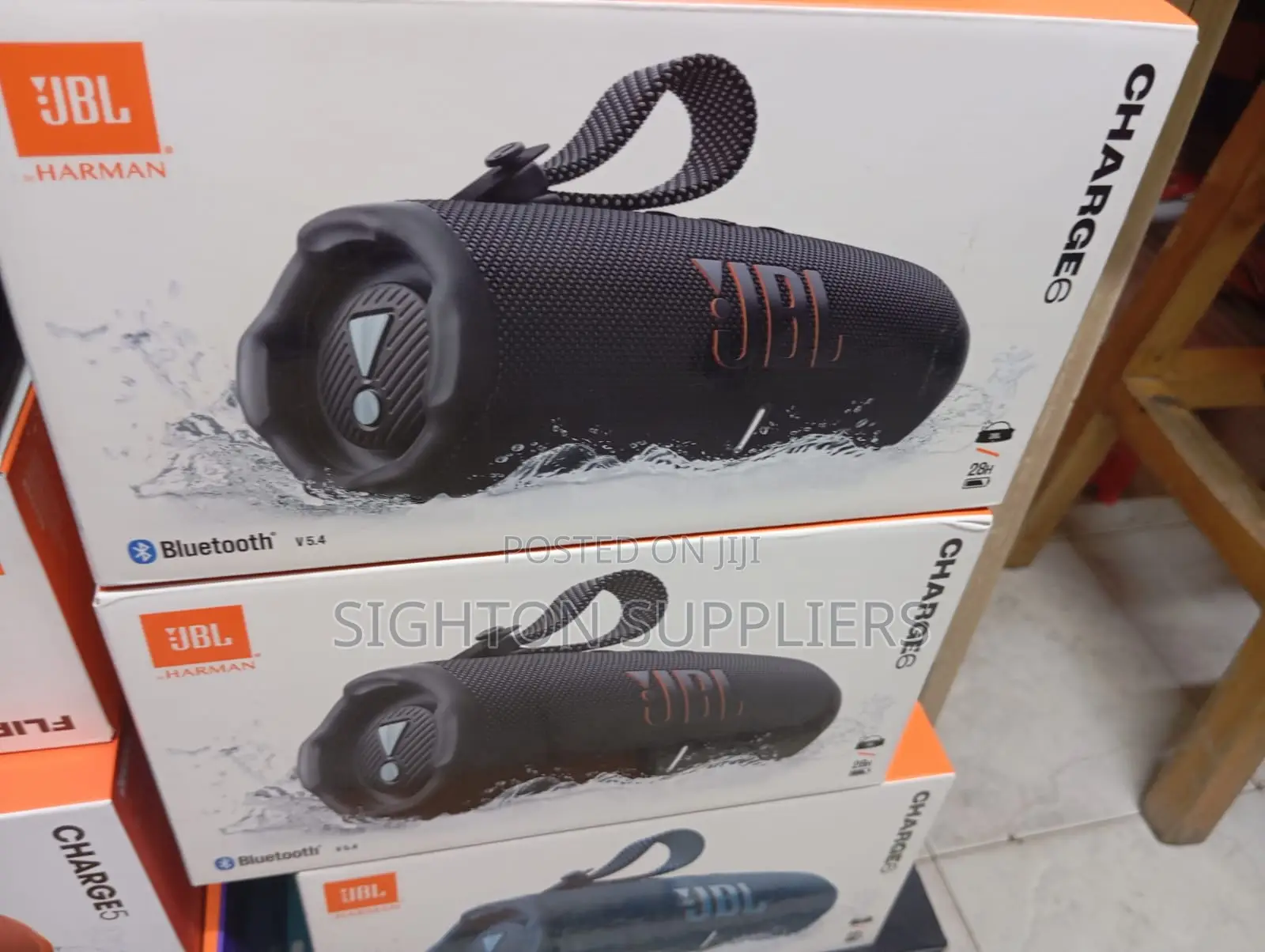 JBL Charge 6