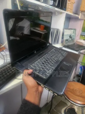 Laptop HP Compaq 610 4GB Intel Core 2 Duo HDD 250GB