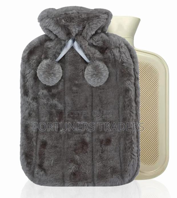 Large 2l Natural Rubber Hot Water Bottle With Warm Fleece Cover