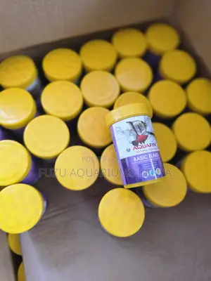 Tropigold Premium Flakes — Ideal Daily Food for Goldfish Koi