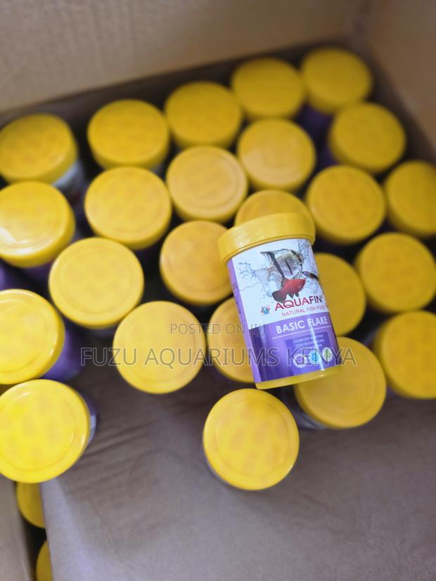 Tropigold Premium Flakes — Ideal Daily Food for Goldfish Koi