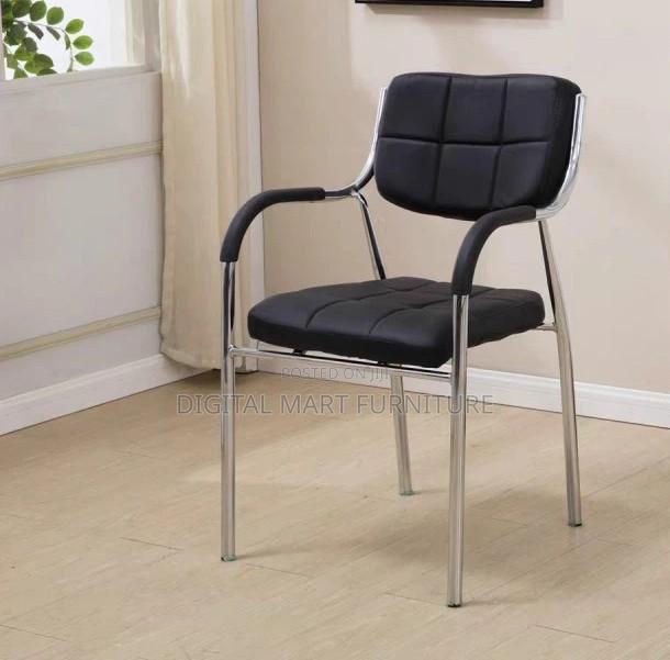 Black Low Back Modern Catalina Chair - thumbnail 4