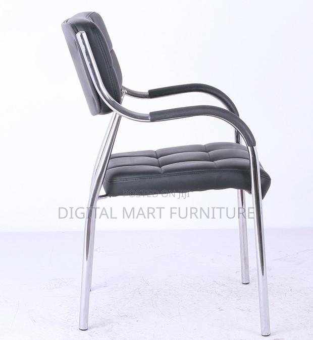 Black Low Back Modern Catalina Chair - thumbnail 7