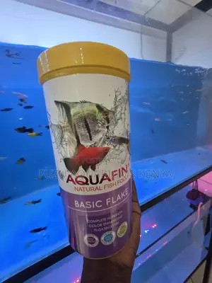 Eco-Natural Tropical Flakes — Clean Nutrition for Every Fish