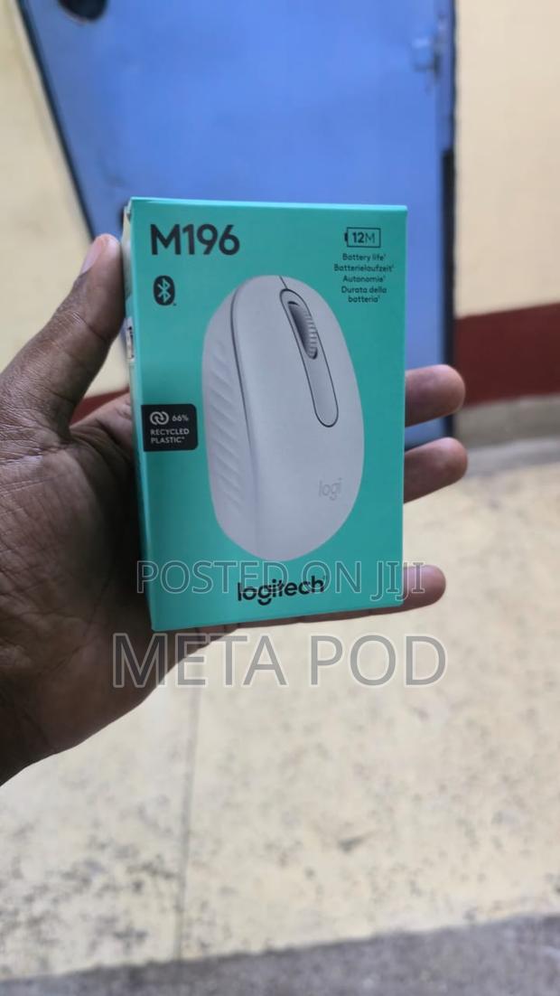 Logitech M196 Bluetooth Mouse - Off-White