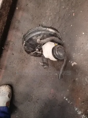 Brake Booster and Master Cylinder Toyota Cami
