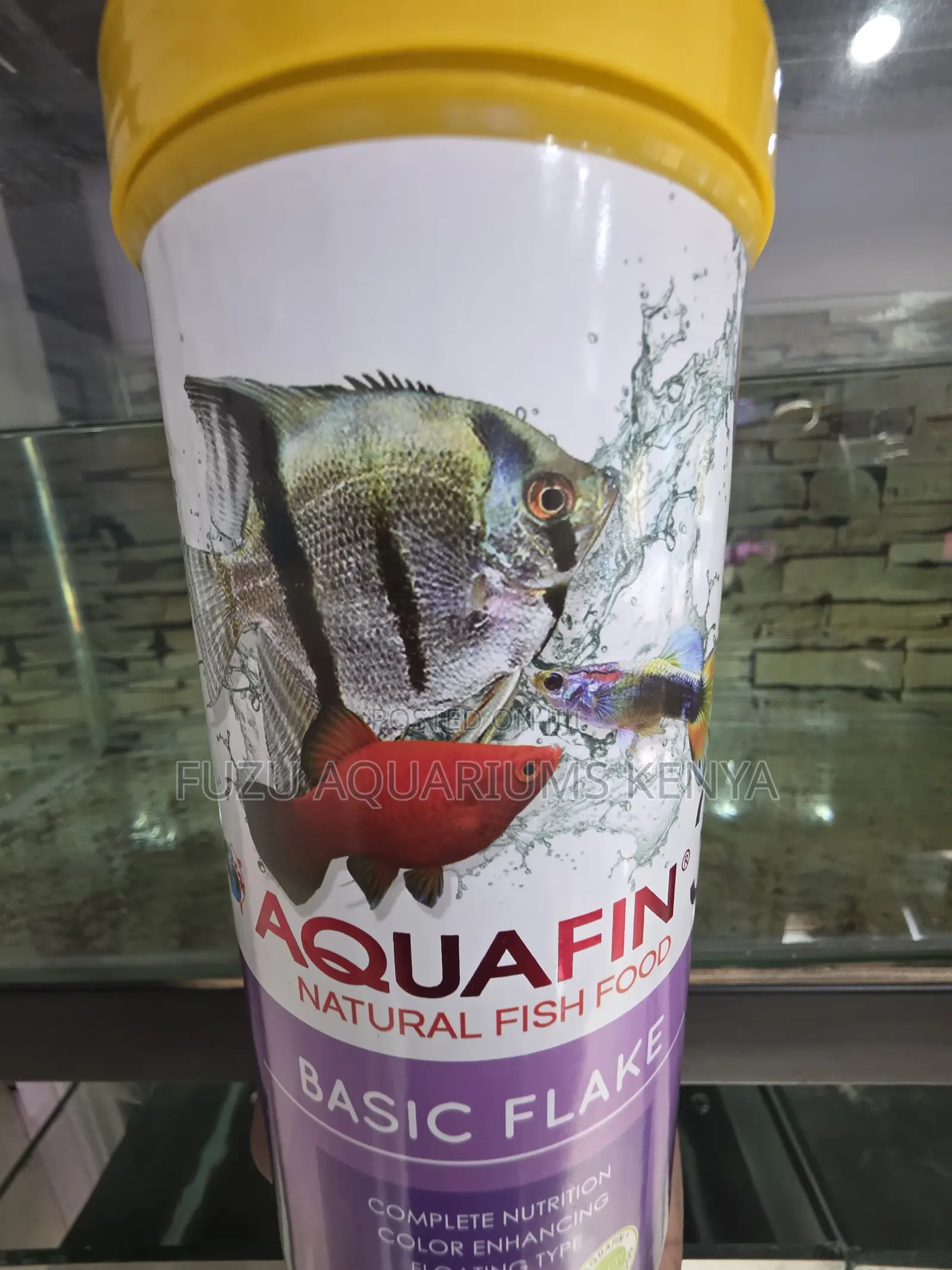 Color-Enhancing Flakes for Goldfish Koi (180grams)