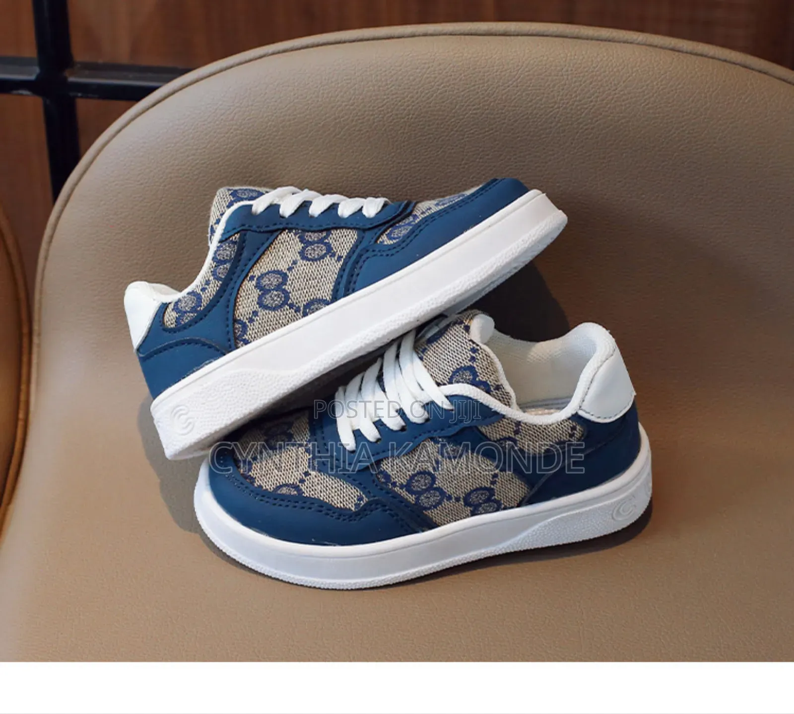 Laces' Elegant Sneakers
