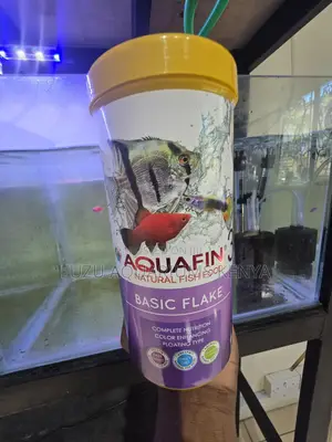 Gourmet Natural Flakes for Goldfish Koi