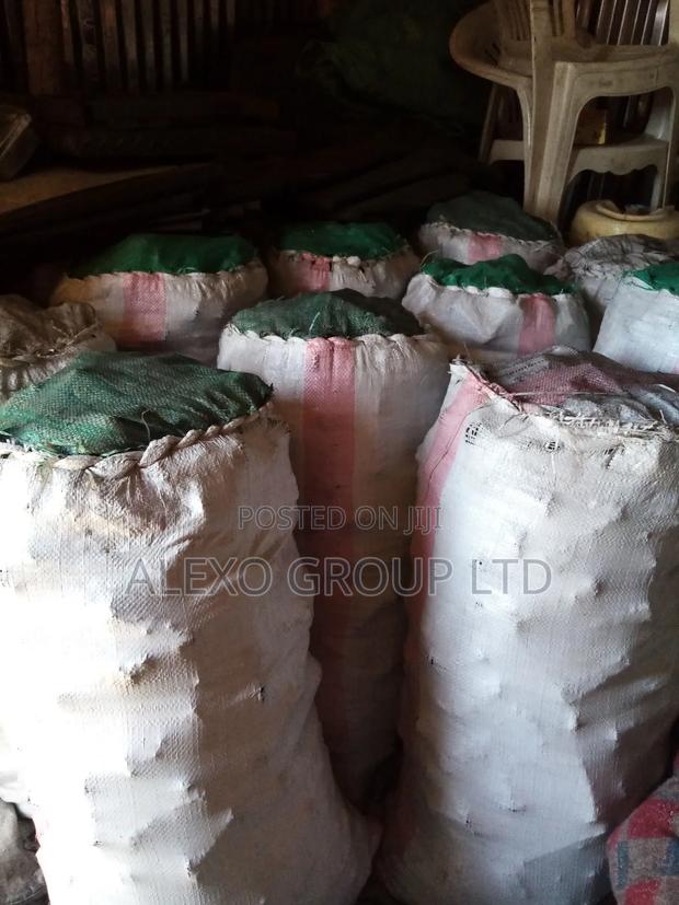 Quality Charcoal Briquettes - thumbnail 3