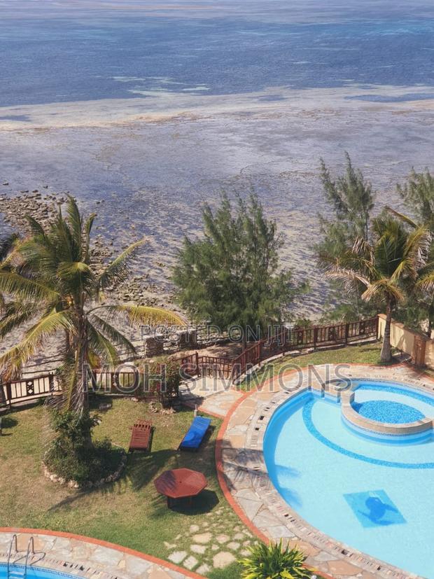 1 Bedroom With Beachfront With Pool - thumbnail 11