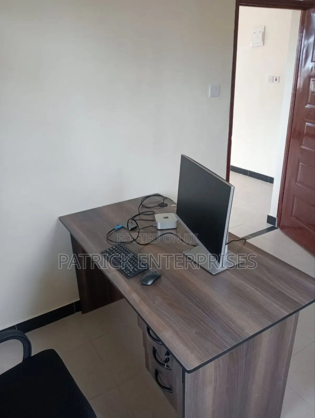 1.4 Mtrs Office Desk Plus High Back Recliner Headrest Chair