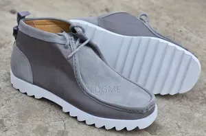 Clarks Wallabee Boot