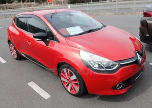 Renault Lutecia 2017 Red