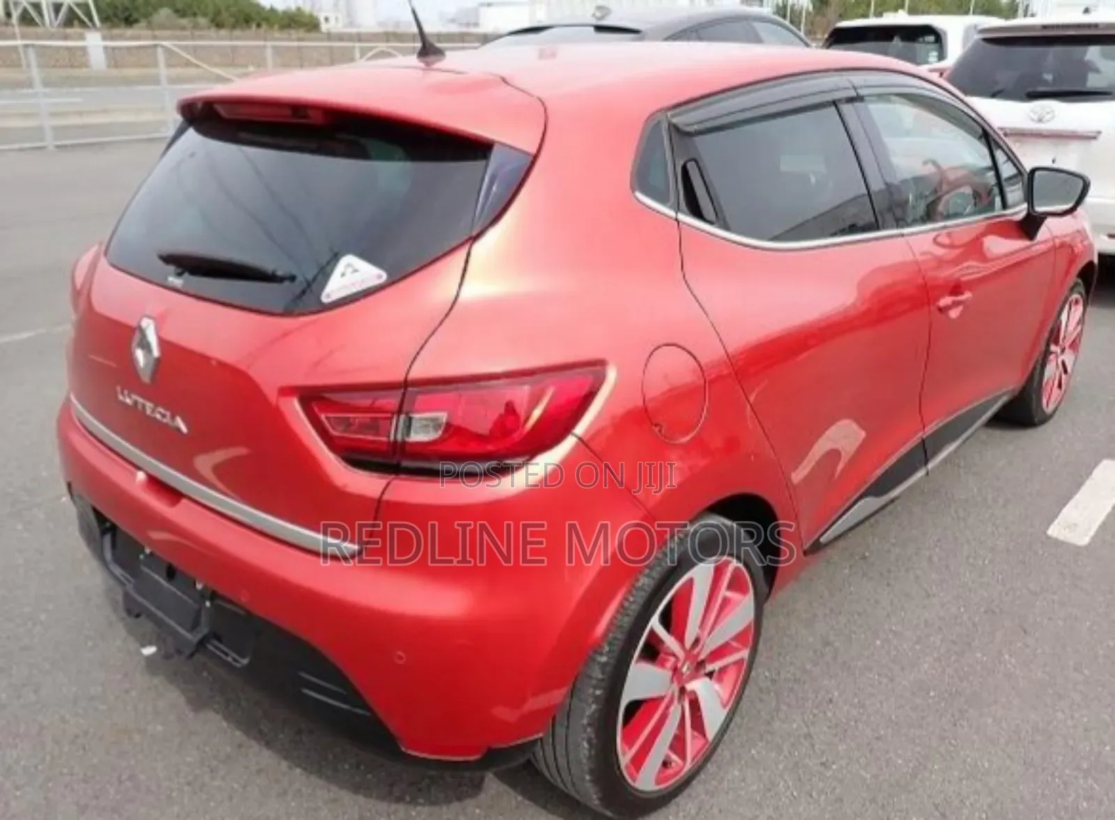 Renault Lutecia 2017 Red
