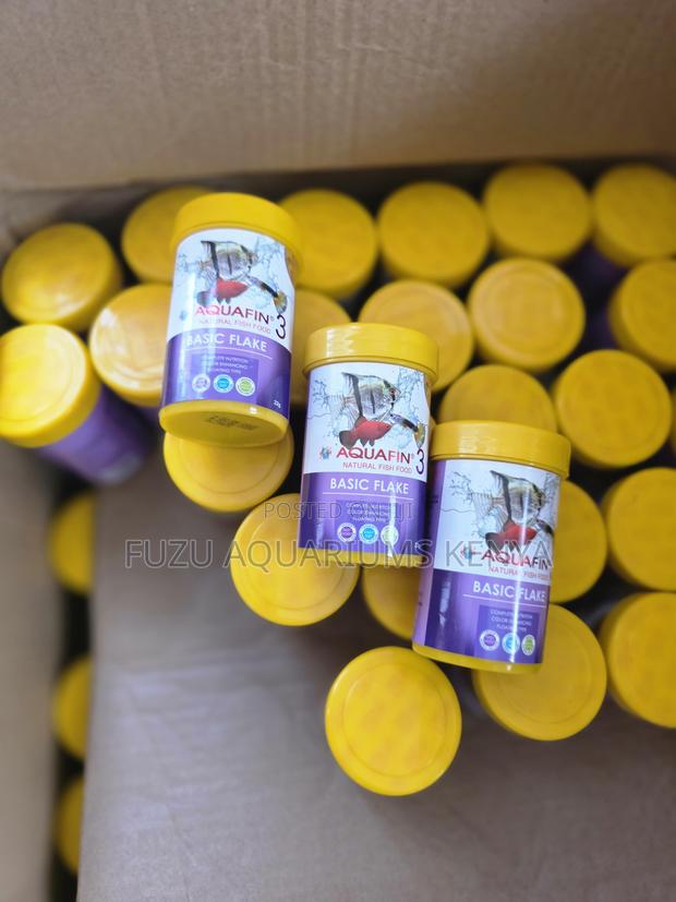 Holistic Tropical Flakes for Aquatic Pets - main view