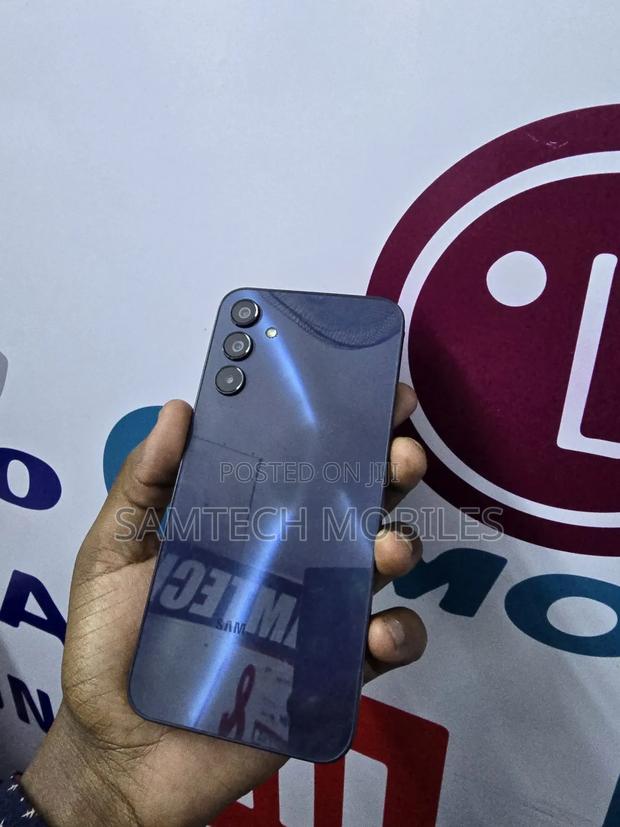 Samsung Galaxy A15 128 GB Gray - thumbnail 2