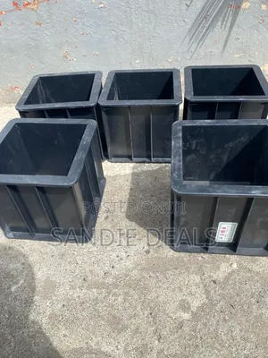 Cube Casting Box