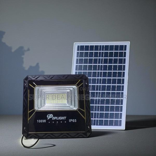100w Solar Flood Light Automatic Light Sensor Ip66 Outdoor Security