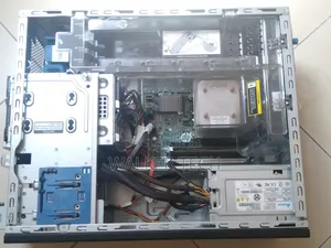 Server HP ProLiant ML 8GB Intel Xeon HDD 1T