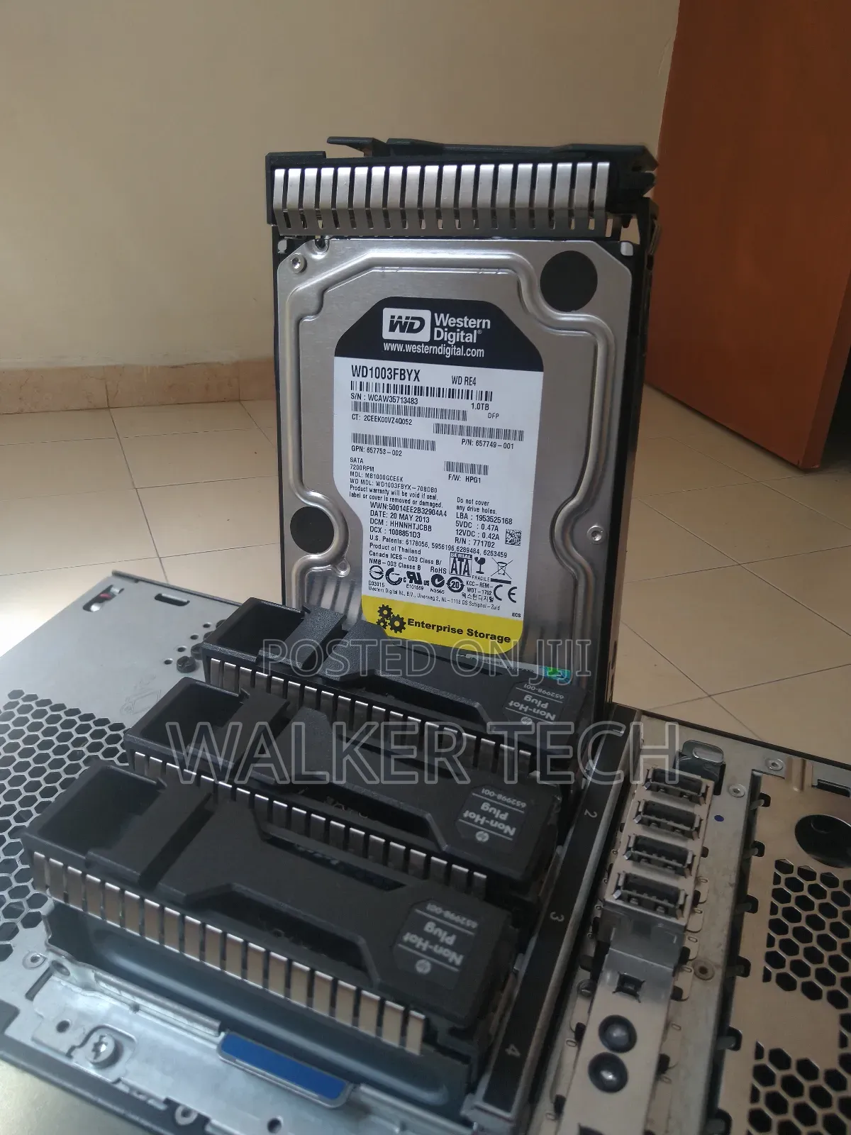 Server HP ProLiant ML 8GB Intel Xeon HDD 1T
