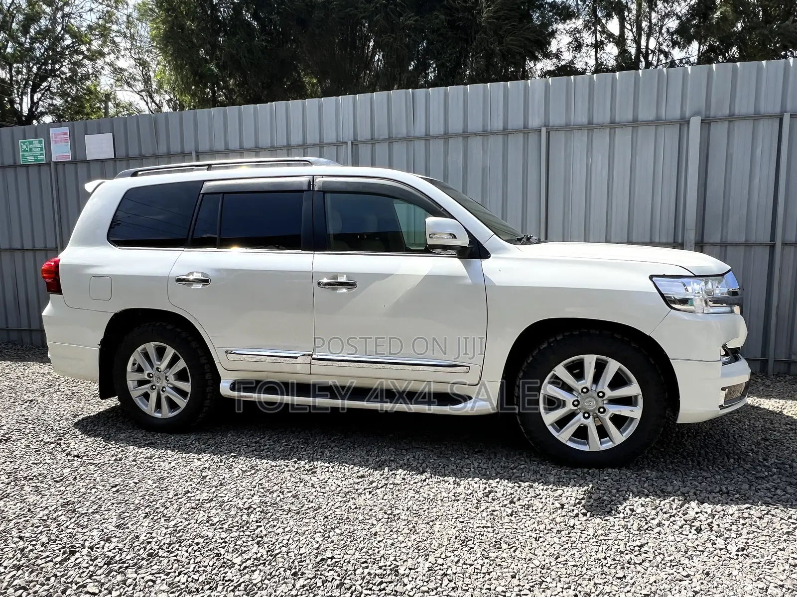 Toyota Land Cruiser 4.6 V8 VX-R 2014 White
