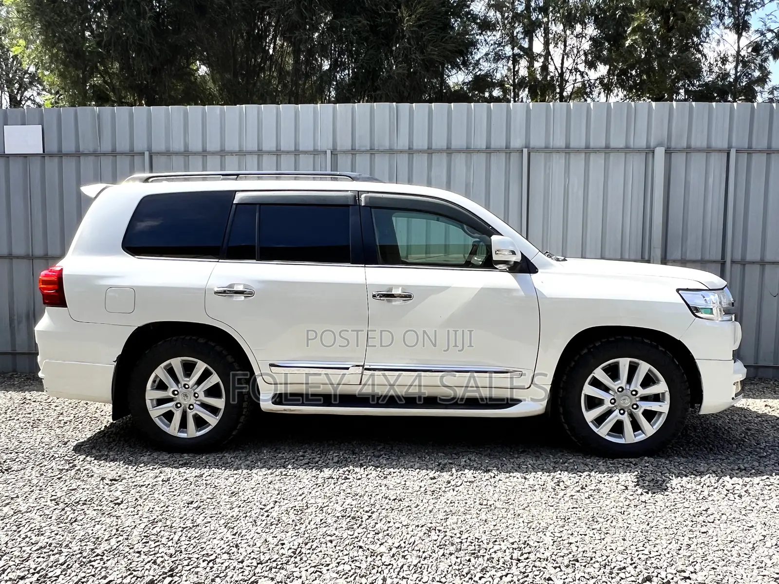 Toyota Land Cruiser 4.6 V8 VX-R 2014 White