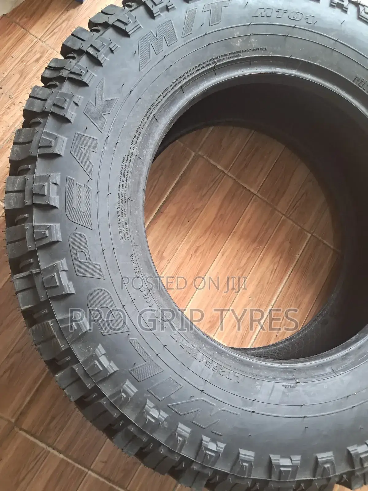 Falken 265/70/17