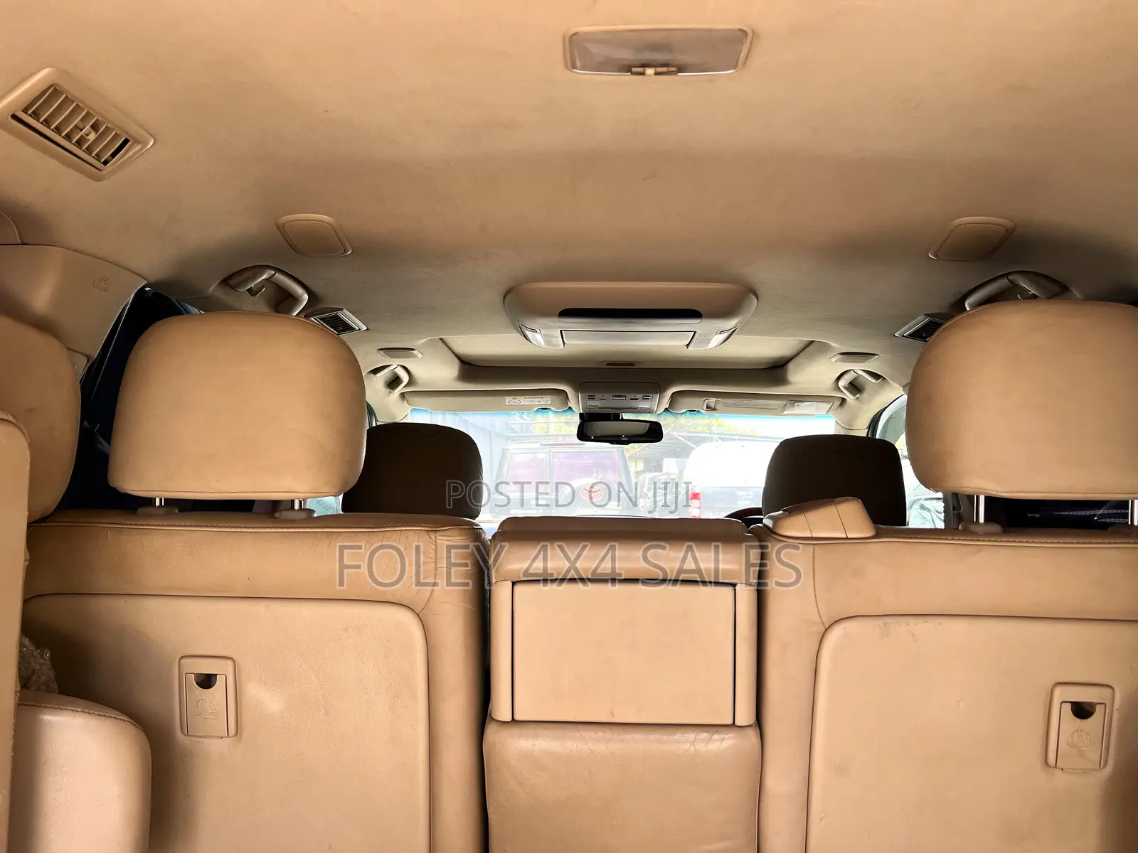 Toyota Land Cruiser 4.6 V8 VX-R 2014 White