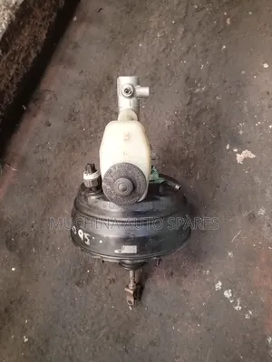 Brake Booster and Master Cylinder Toyota Prado 95
