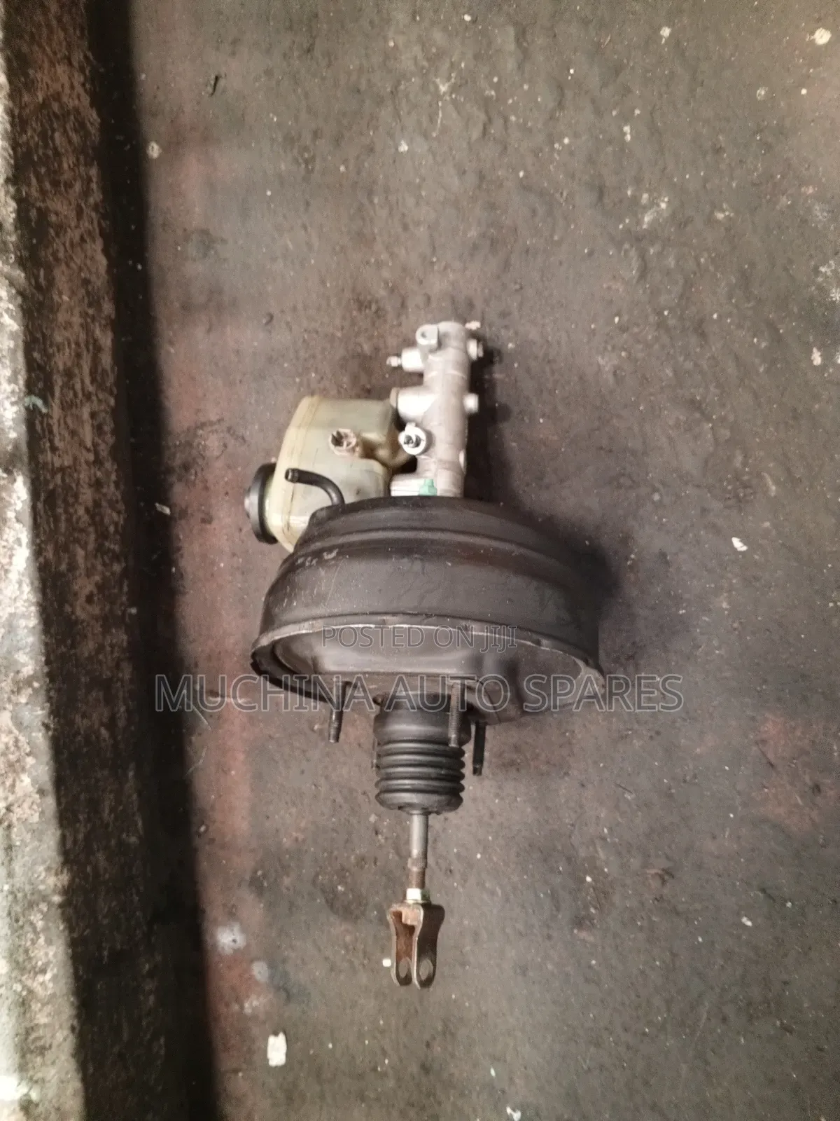 Brake Booster and Master Cylinder Toyota Prado 95