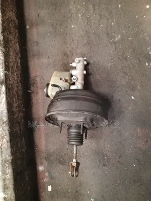 Brake Booster and Master Cylinder Toyota Prado 95
