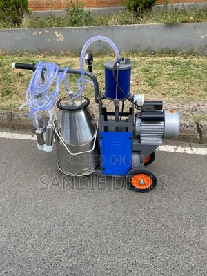 Milking Machine - thumbnail 2