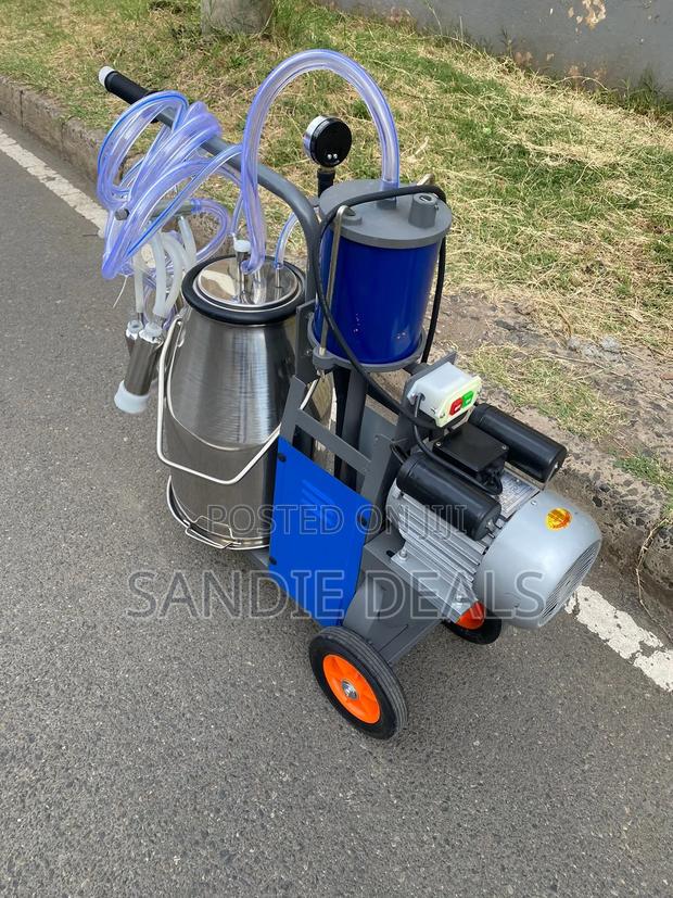 Milking Machine - thumbnail 3