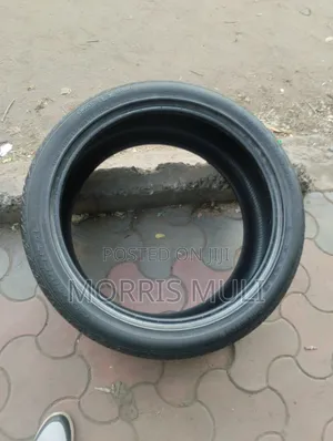 275/40r22 Continental