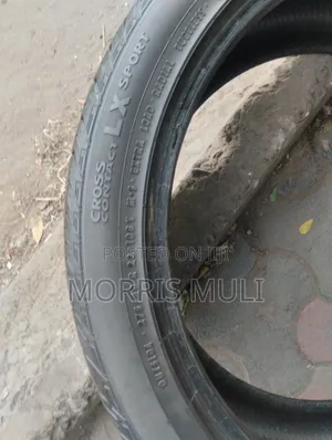 275/40r22 Continental
