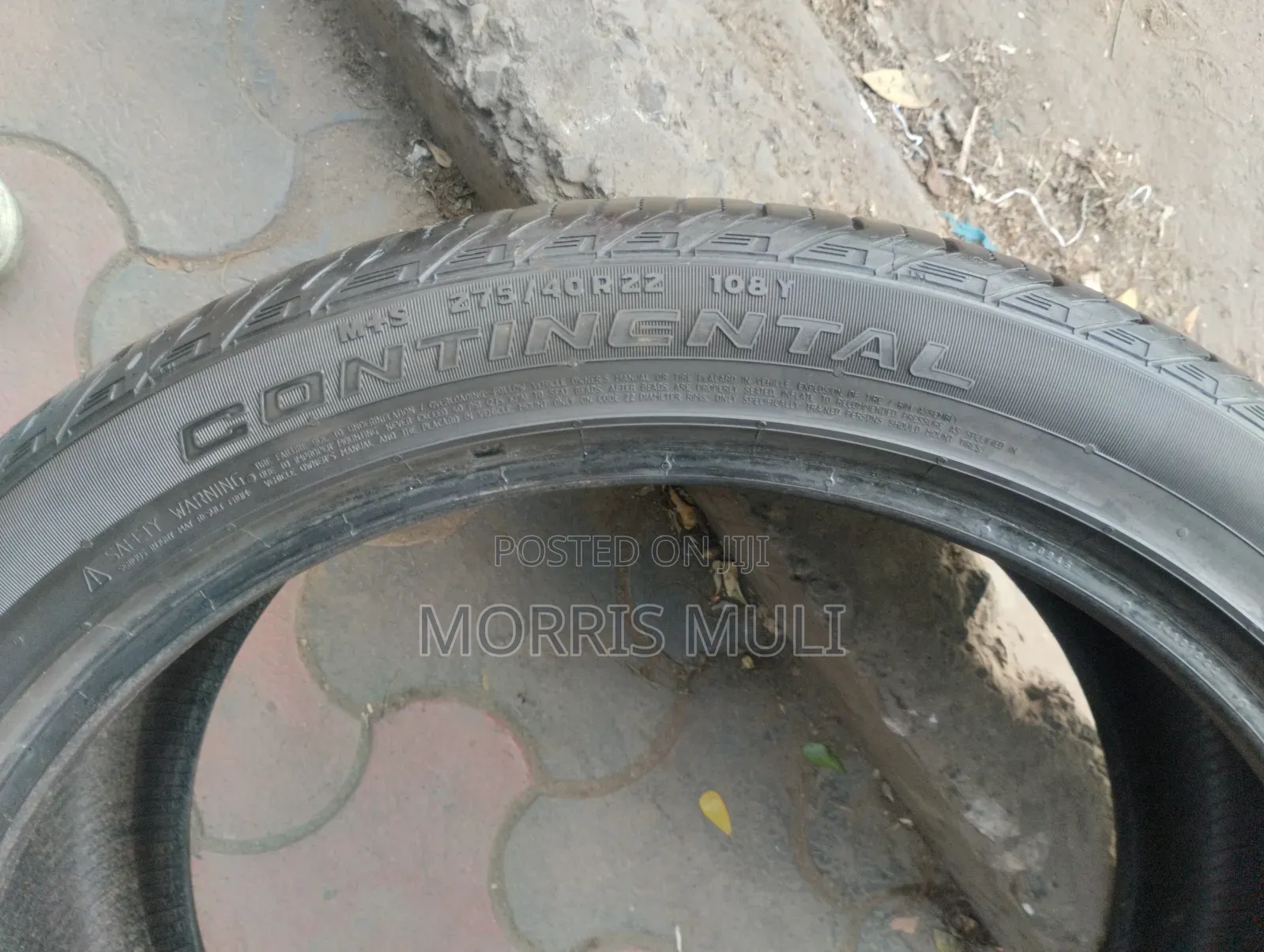 275/40r22 Continental