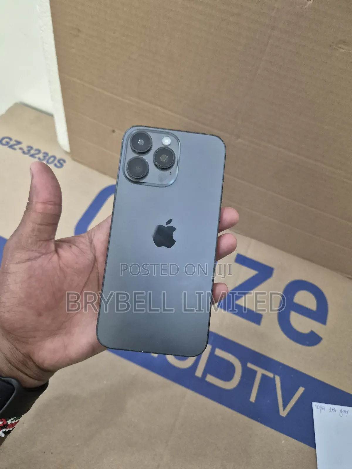 Apple iPhone 15 Pro Max 1 TB Gray
