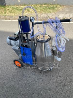 Dairy Milker Machine - thumbnail 2