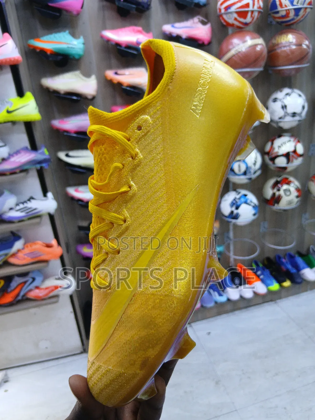 Air Zoom "Gold Strike" Mercurial Vapor 16 Soccer Cleats