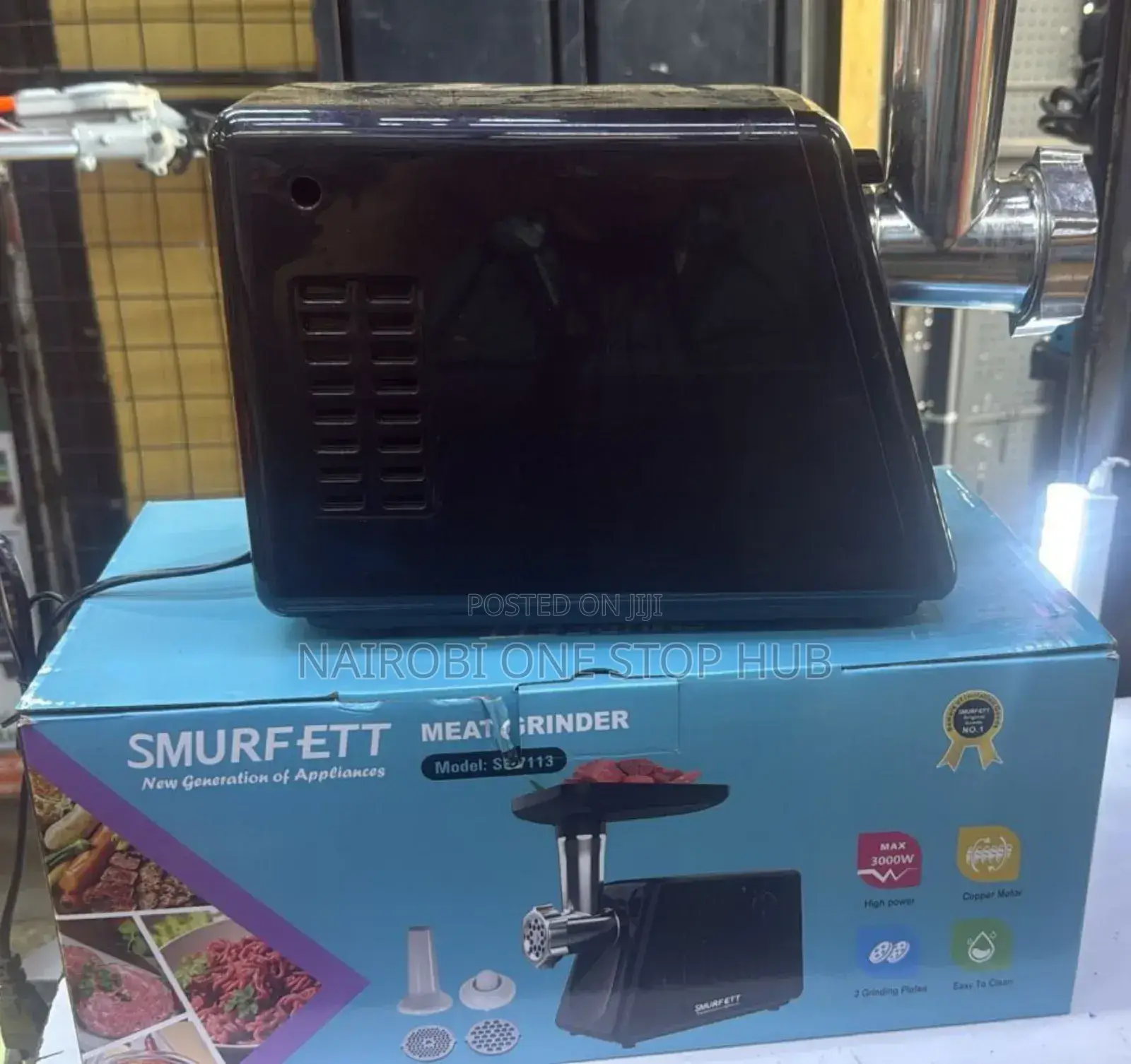 Small Electric Meat Grinder (Model Se/113).