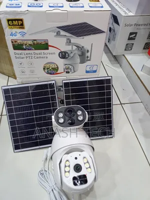 New-Ultrahd 6mp-Ip66 Dual Screen Solar Panel CCTV Camera