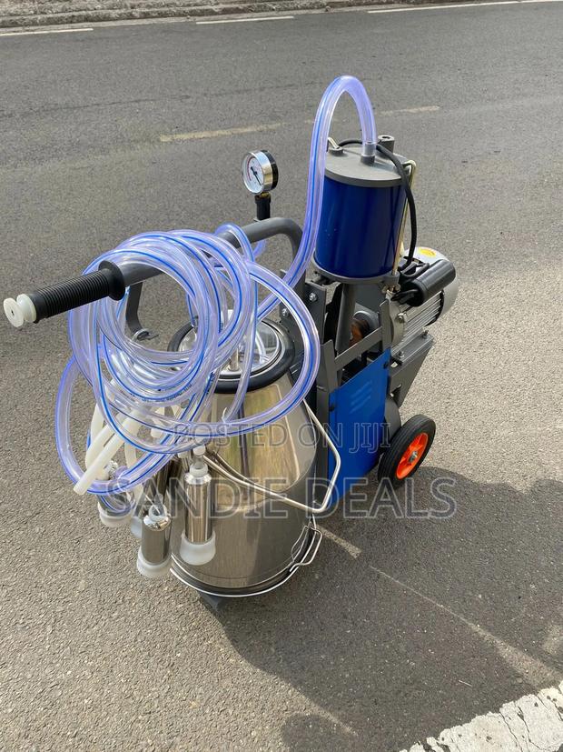 Electric Cow Milking Machine - thumbnail 3