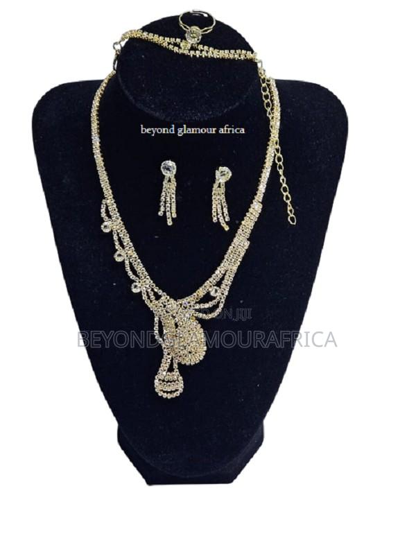 Ladies Gold Plated Golden Full Jewelry Set