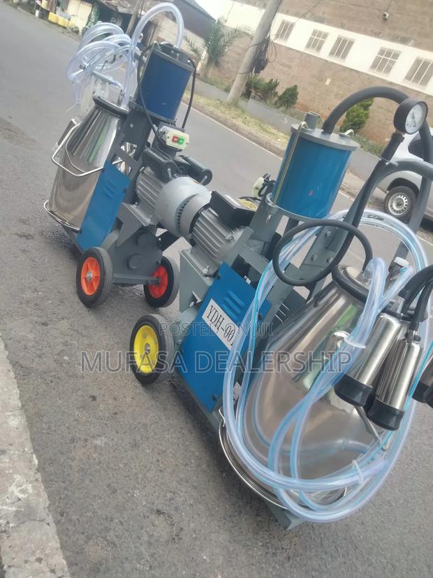 Discounted Milk Machine/Milking Machines - thumbnail 3